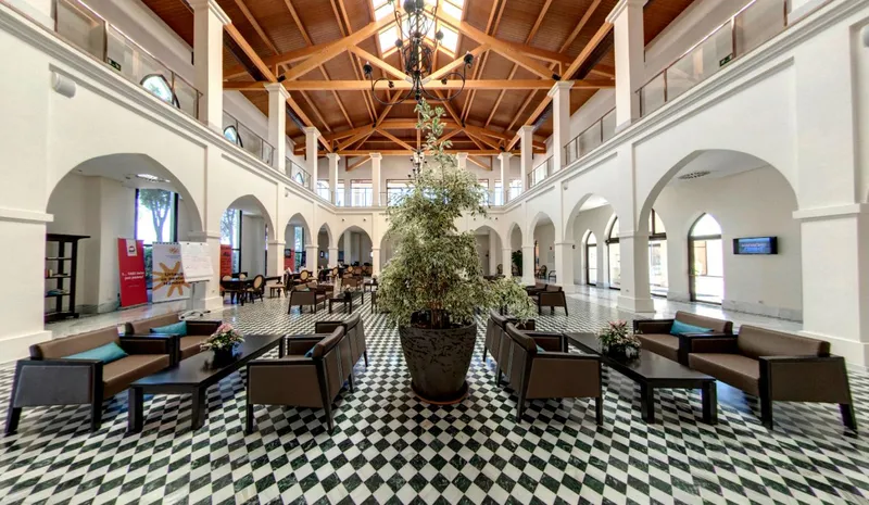 Entrada 2 Impressive Playa Granada